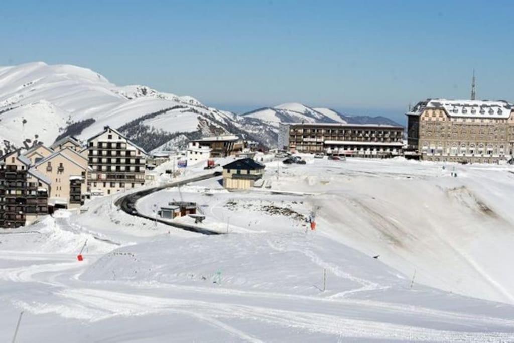 T3 Au Pied Des Pyrenees Appartement Pointis-de-Riviere Buitenkant foto